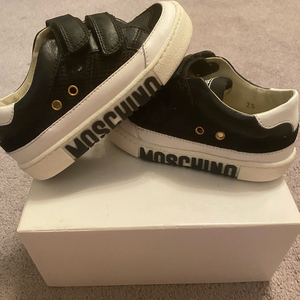 Moschino Sneakers